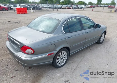 2003 Jaguar X-Type 2.5 z USA, uszkodzony, nr VIN SAJEA51D83XD54169